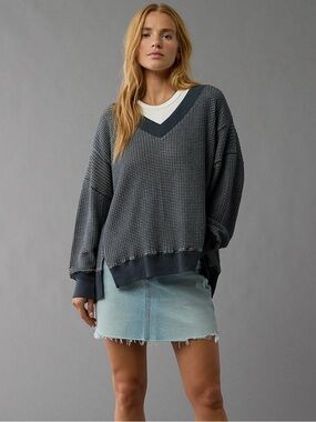 Relaxed V-Neck Waffle Knit Sweater - Charcoal